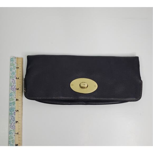 Faux leather clutch pouch twist lock closure with zippered inner pouch - Picture 6 of 9